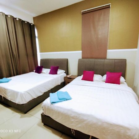 Atlantis Homestay Pool View 1210 Malacca ภายนอก รูปภาพ