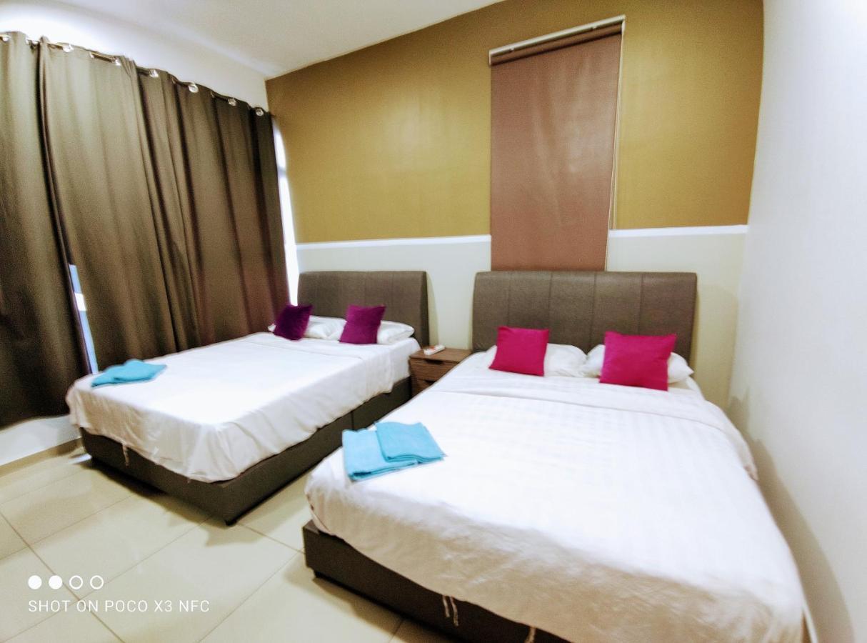 Atlantis Homestay Pool View 1210 Malacca ภายนอก รูปภาพ