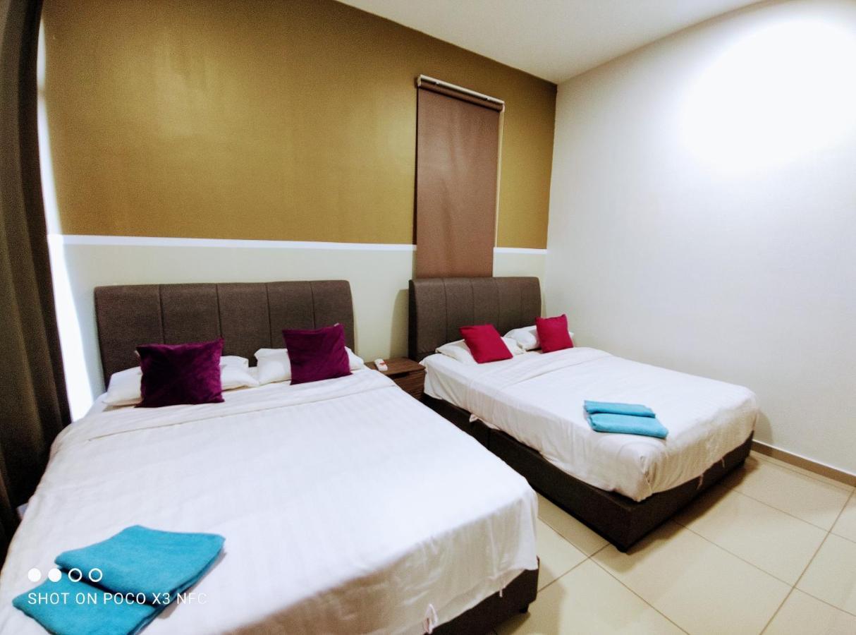 Atlantis Homestay Pool View 1210 Malacca ภายนอก รูปภาพ