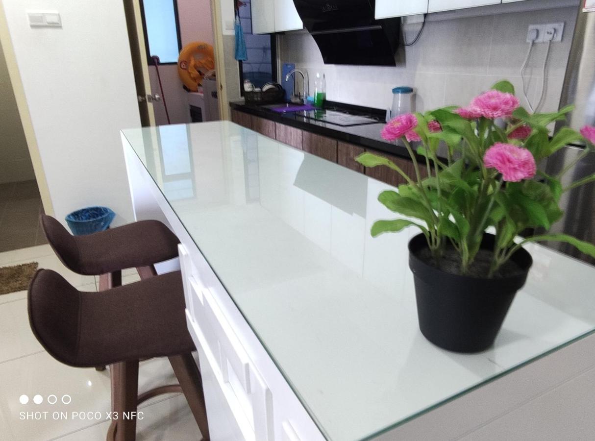 Atlantis Homestay Pool View 1210 Malacca ภายนอก รูปภาพ